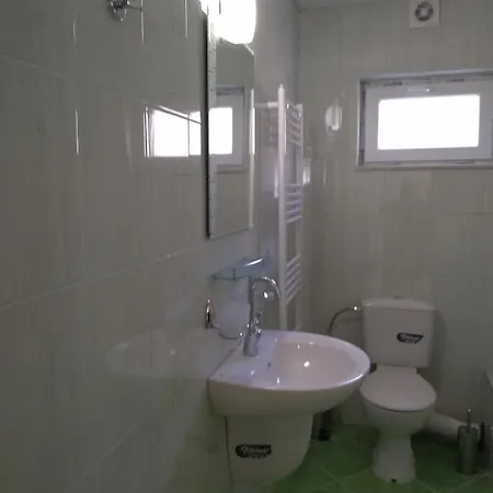 за гости върбани 3*