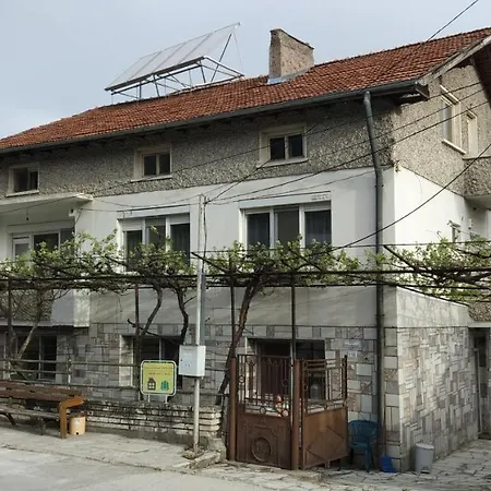 Guest house за гости върбани *
