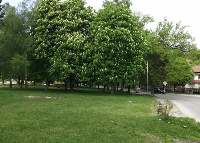 Konukevi за гости върбани 3*